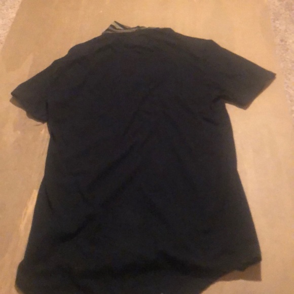 T-Shirt - Picture 4 of 5